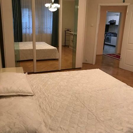 Gabor Pal 1 Apartman 2 Szoba Dunafoldvar Екстер'єр фото