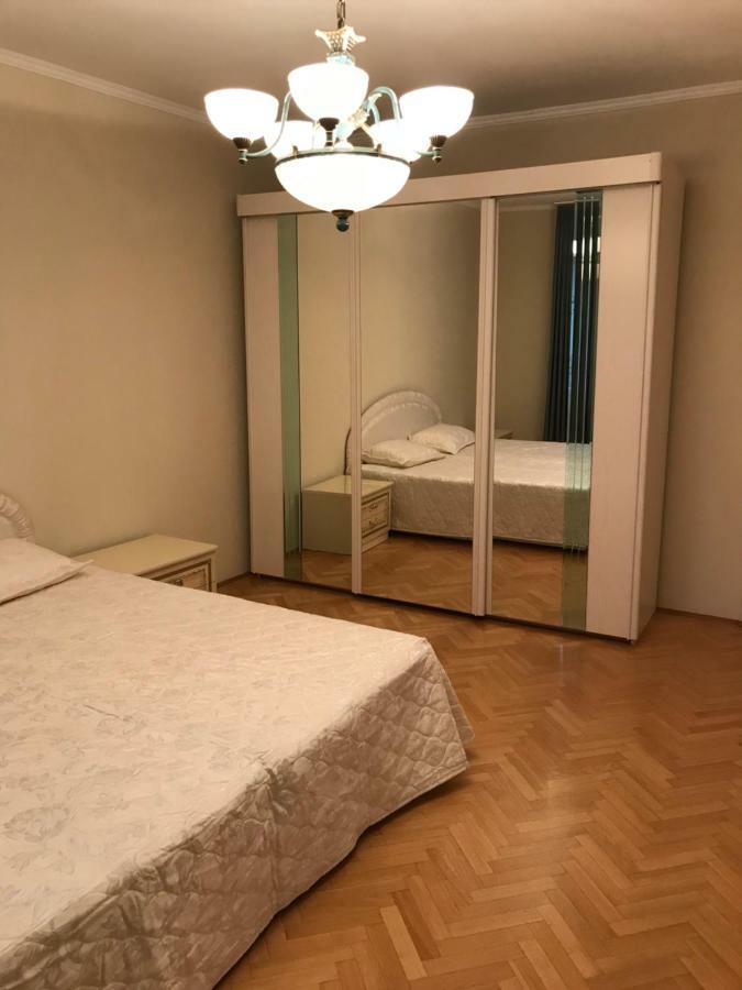 Gabor Pal 1 Apartman 2 Szoba Dunafoldvar Екстер'єр фото