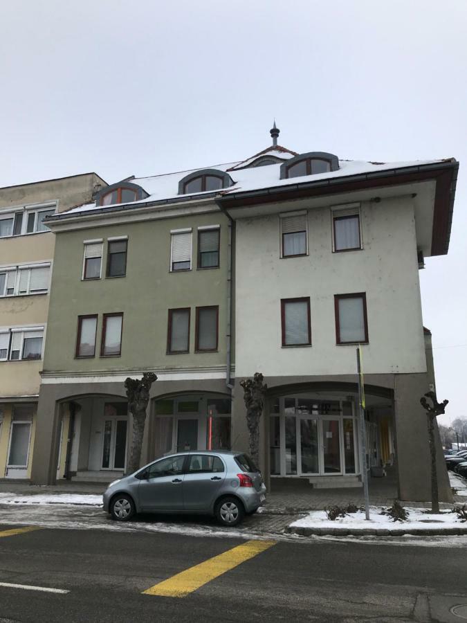 Gabor Pal 1 Apartman 2 Szoba Dunafoldvar Екстер'єр фото